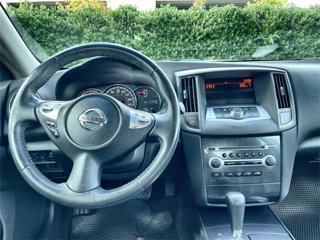2014 nissan maxima s