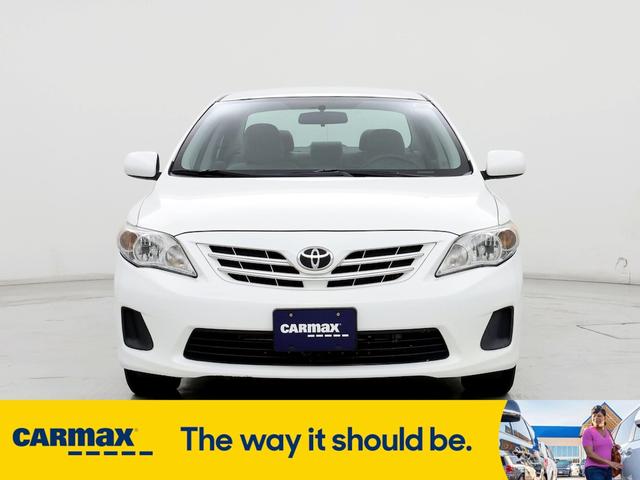 2013 toyota corolla le