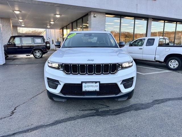 2023 jeep grand cherokee laredo