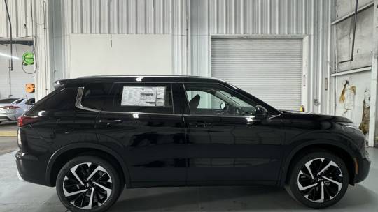 2024 Mitsubishi Outlander