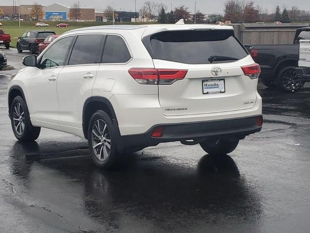2017 toyota highlander xle