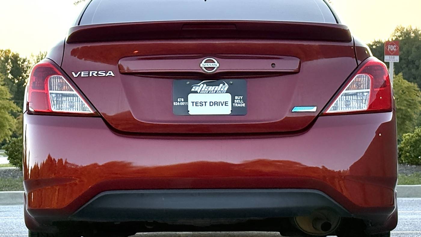 2016 nissan versa