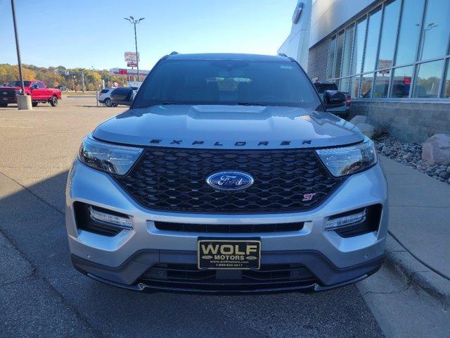 2023 ford explorer st