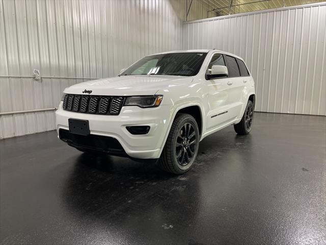 2022 jeep grand cherokee laredo