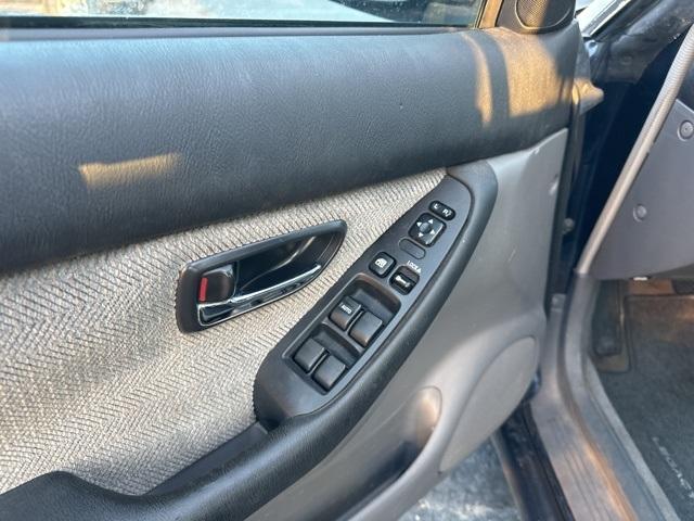 2002 subaru legacy l