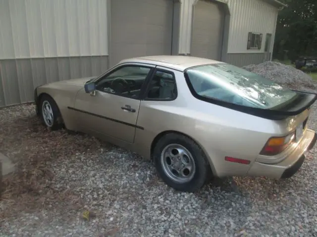 1989 porsche 944 parts car, transmission bad