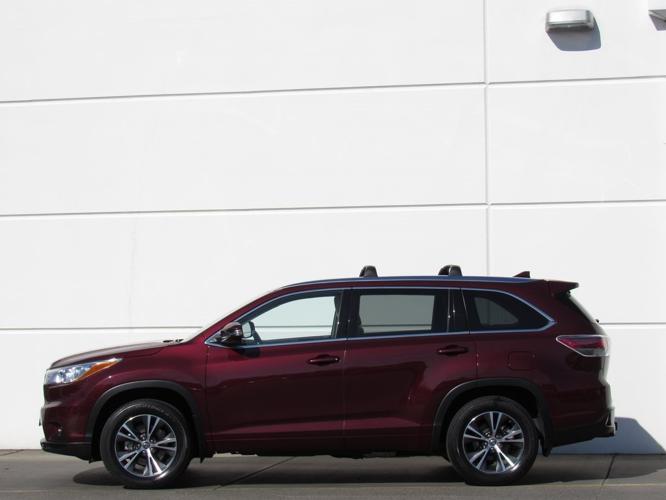 certified 2016 toyota highlander xle v6 bellingham, wa 98229 for sale in bellingham, washington