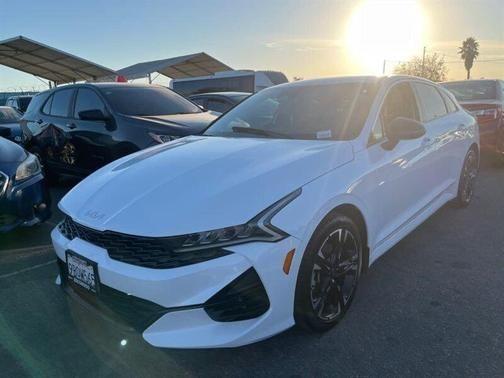 2022 kia k5