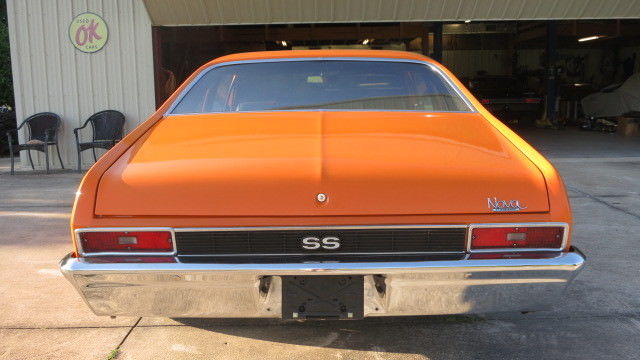 1971 nova * 327/350hp, muncie 4 speed * hugger orange * black bench