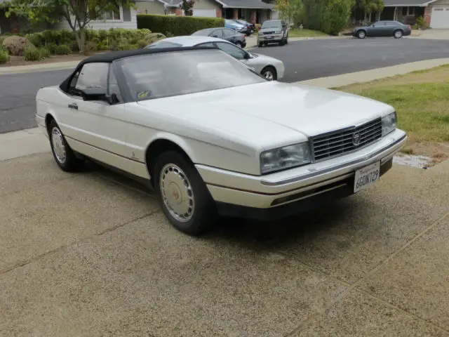 1990 cadillac allante convertible 2-door 4.5l, pearl, with hard top