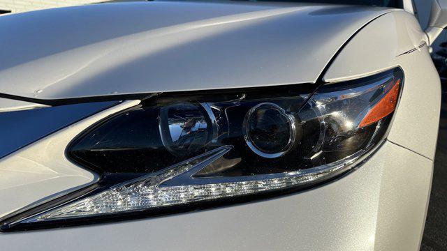 2016 lexus es 350 base