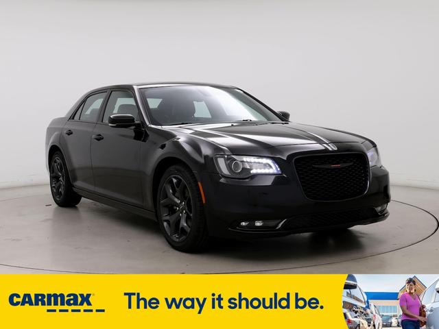 2022 chrysler 300 s