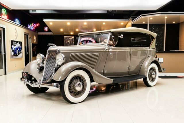 ford phaeton! 221ci flathead v8, 3-speed manual, luggage rack, wire wheels