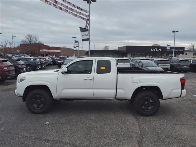 2021 toyota tacoma sr