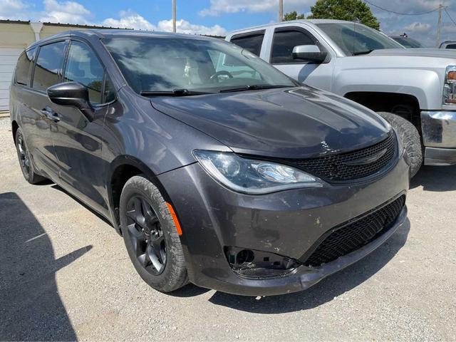 2020 chrysler pacifica touring