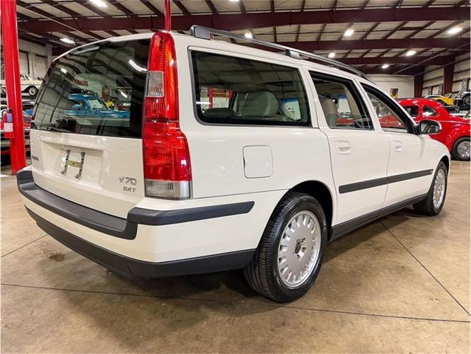 2001 volvo v70 in kentwood, michigan