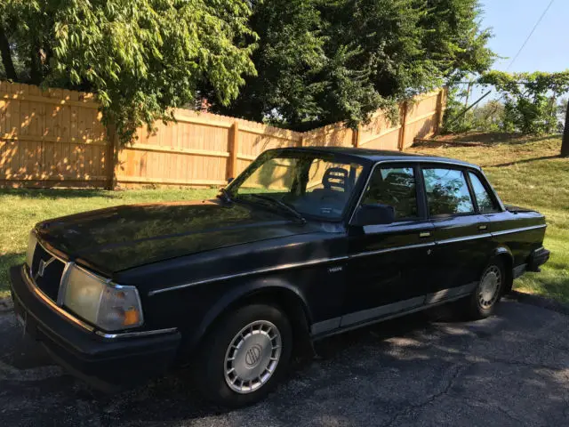 1991 volvo 240 244dl black starts, runs, auto 14" wheels tan interior