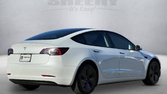 2023 Tesla se