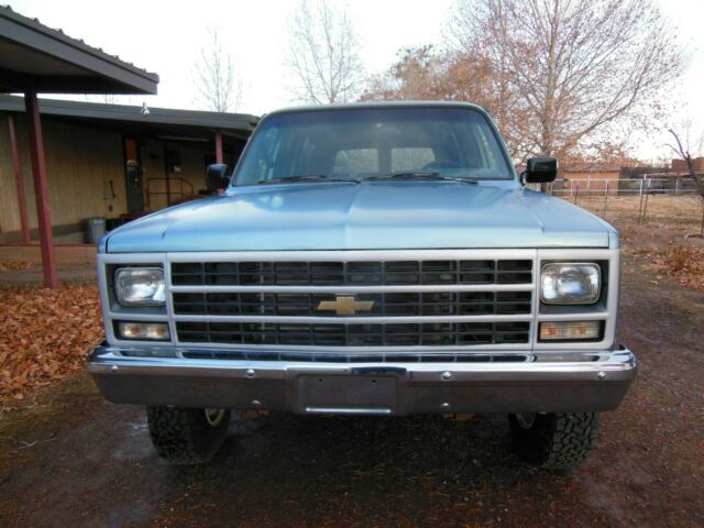 1989 chevrolet suburban 2500