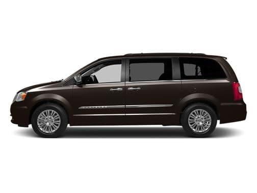 2014 chrysler town & country touring-l in sheboygan, wisconsin