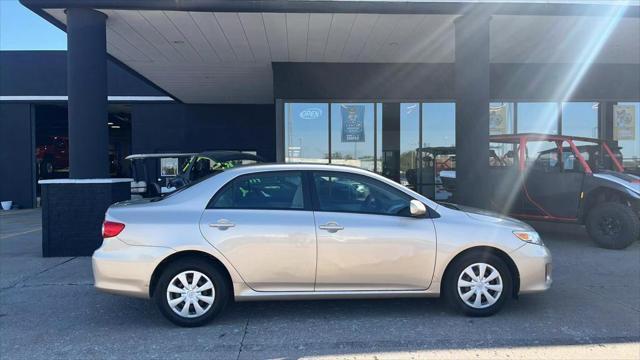 2011 toyota corolla le