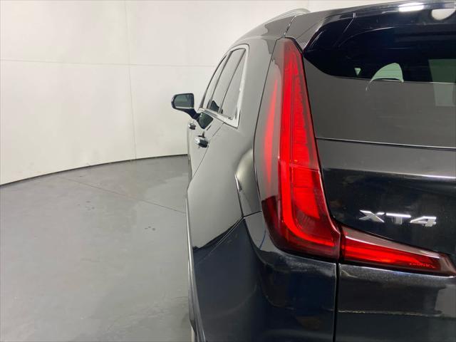 2022 cadillac xt4 premium luxury