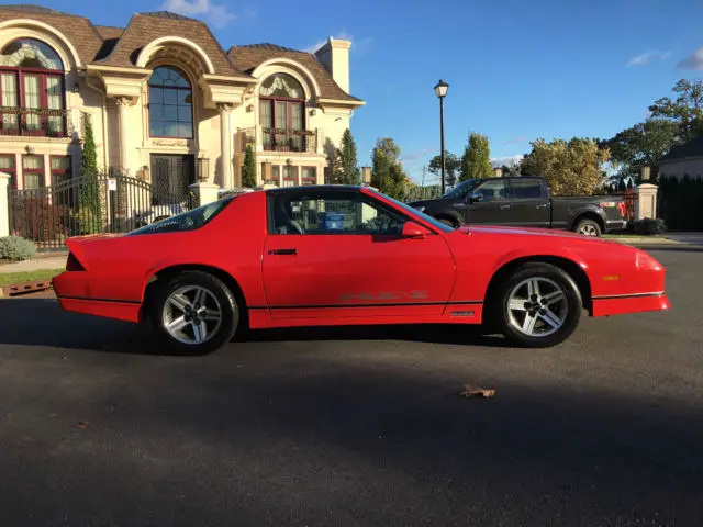 1987 chevrolet camaro iroc-z z28 5.7l t-tops