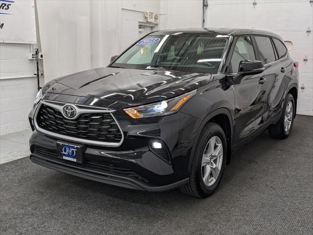 2023 toyota highlander le i4