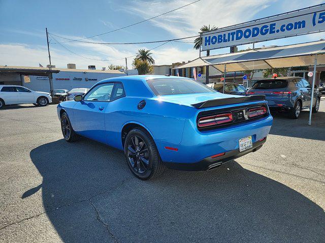 2023 dodge challenger sxt