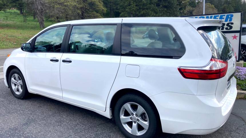 2017 toyota sienna l 7-passenger