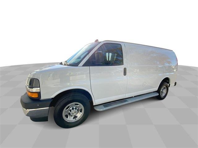 2022 chevrolet express 2500 rwd 2500 regular wheelbase wt