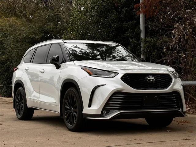 2023 toyota highlander xse