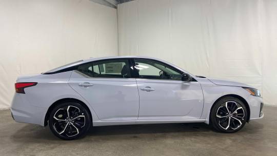 new 2023 nissan altima 2.5 sr fwd