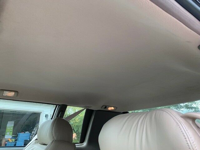 one owner clean car fax, excellent condition in and out