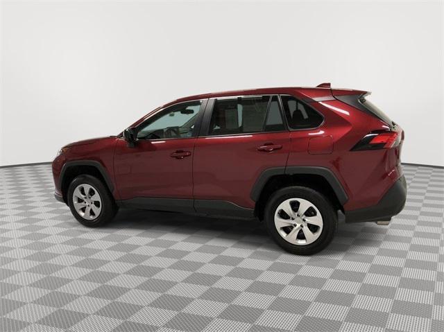 2022 toyota rav4 le