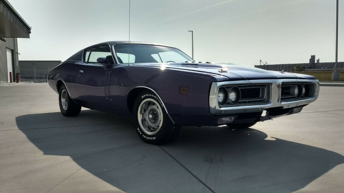 1971 dodge charger r/t, 440 v/8, hemi 4 speed, dana 60 rear axle 3:54 gears