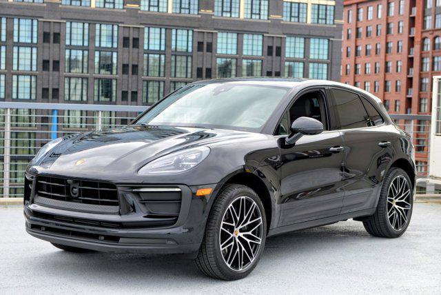 2024 porsche macan base