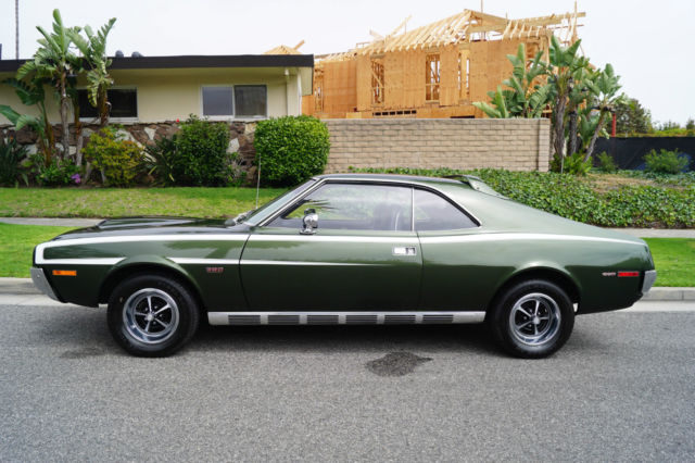 1970 sst 2 dr hardtop with rare 'go package' 390/315hp v8 engine & 4 spd hurst!