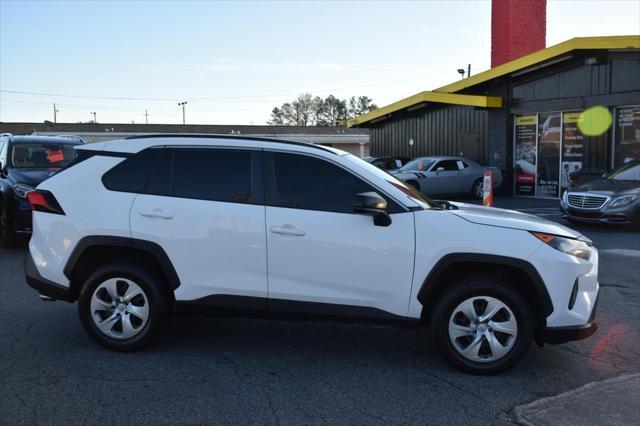 2021 toyota rav4 le