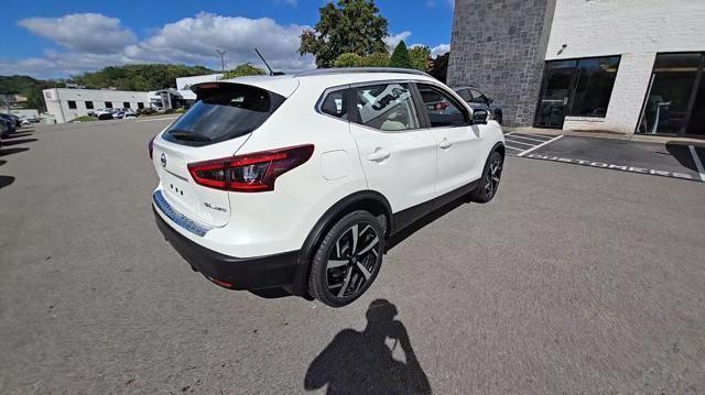 2022 nissan rogue sport sl