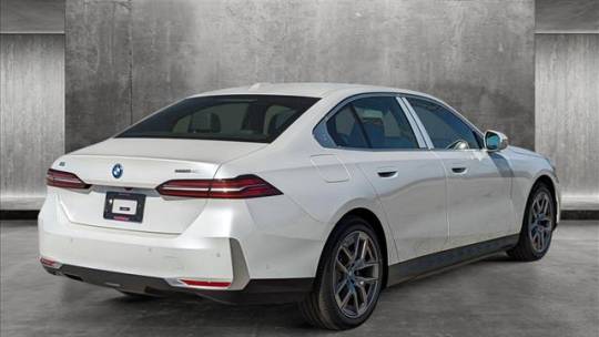 2024 BMW i5