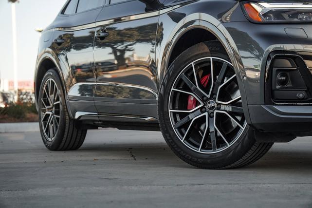 2023 audi sq5 sportback prestige s sport & black optic pkg $76,605 msrp