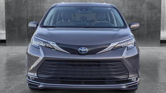 2023 toyota sienna