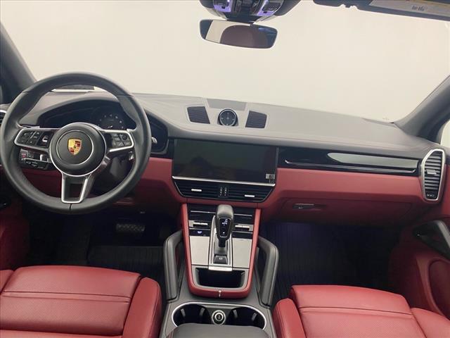 2023 porsche cayenne