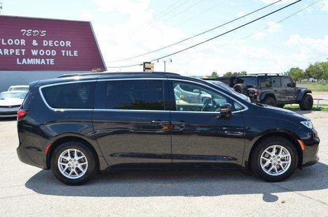 2022 chrysler pacifica touring-l