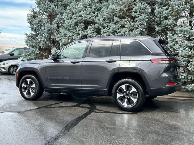 2024 jeep grand cherokee 4xe base