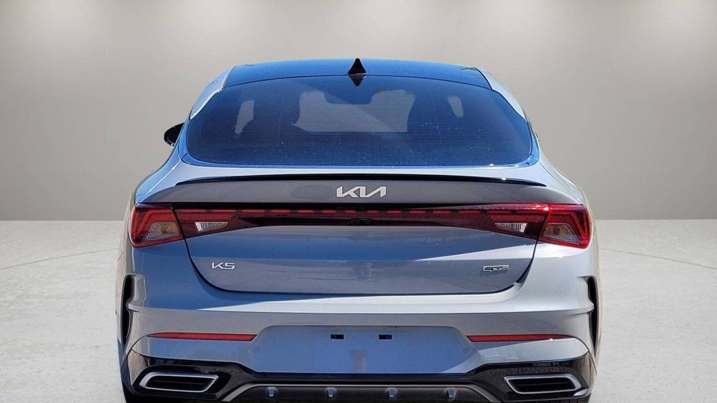 2023 kia k5 gt-line