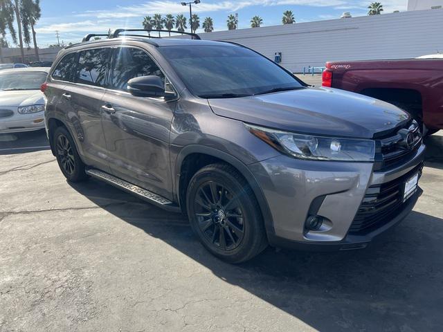 2019 toyota highlander se