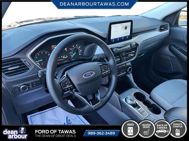 2022 ford escape se