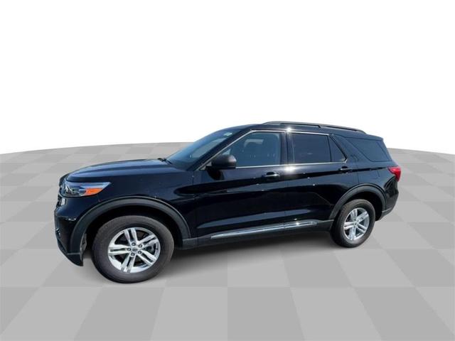2021 ford explorer xlt